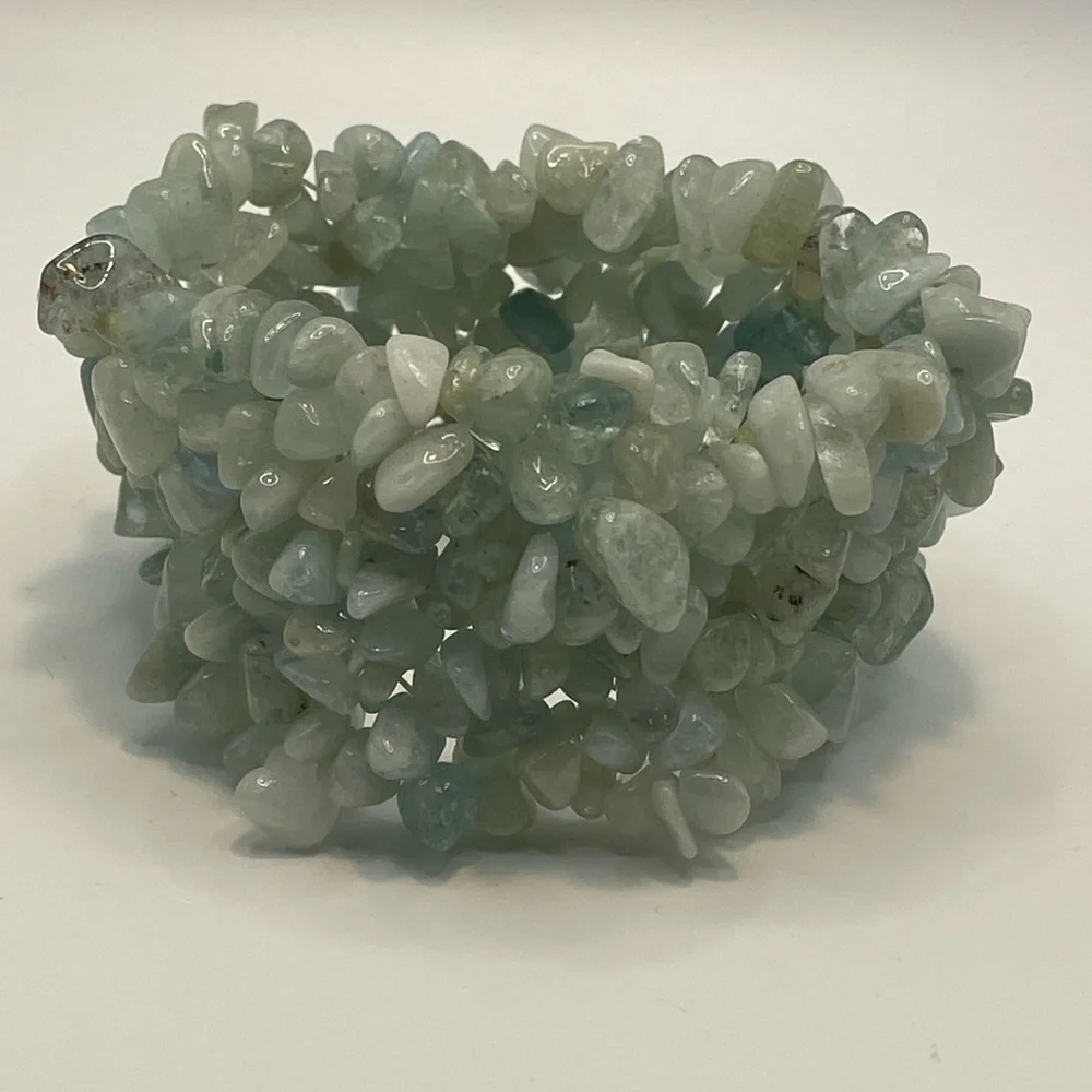 Natural Aquamarine Stretch Gemstone Nugget Cuff | Crystal Healing Jewelry 🧘♀️ - Picture 2 of 8
